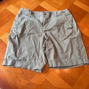 LOFT 4 Curvy Green Bermuda Shorts Chino Twill Summer